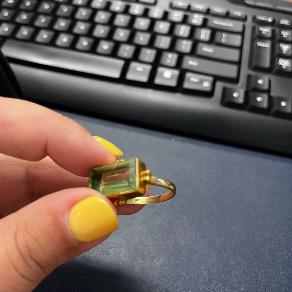 Green and Gold ring : great piece of everyday jewelry